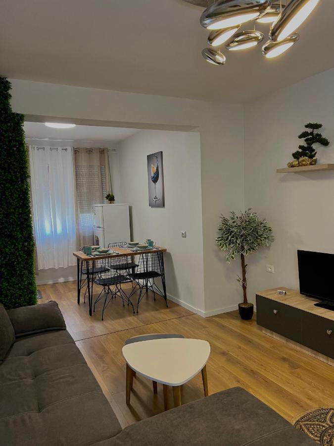 Pine Apartment Tirana Exterior foto